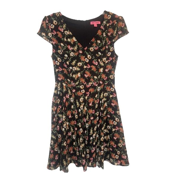Betsey Johnson Women’s Black w/ Colorful Floral Print Cap Sleeve Lined Dress 8 - Picture 1 of 9